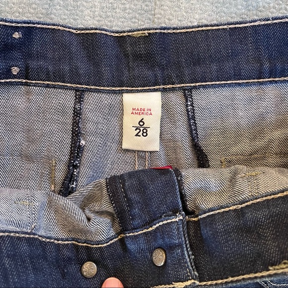 Lucky Brand Denim Shorts Double Pockets Dark Wash Size 6 - Picture 4 of 5